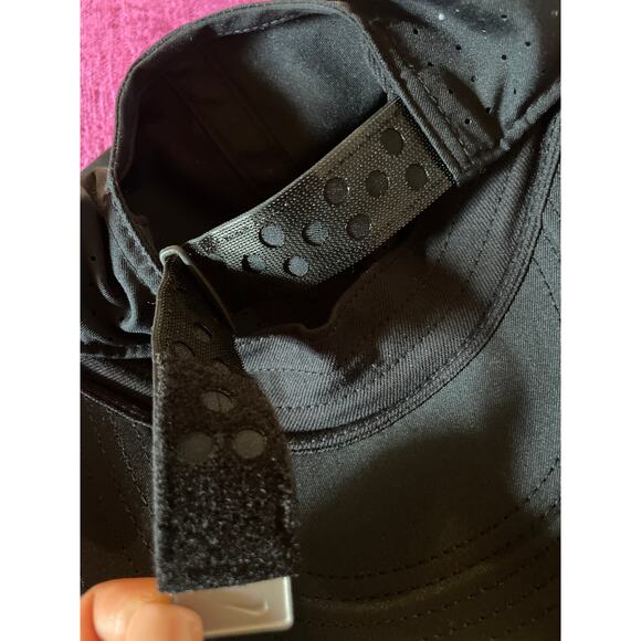 NIKE Dri-Fit Featherlight Hat Baseball Cap Black Lightweight Travel Packable - Picture 7 of 7